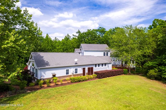 207 Megan Loop N, Hertford, NC 27944