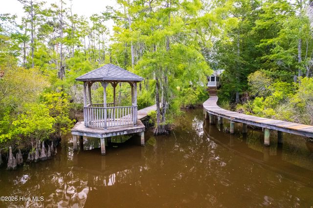 207 Megan Loop N, Hertford, NC 27944