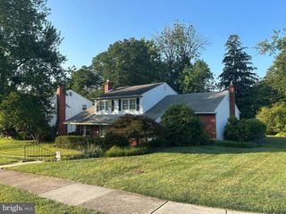 2521 TURNSTONE DR, Wilmington, DE 19805