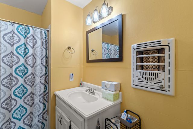 109 Corinth Rd., Petal, MS 39465