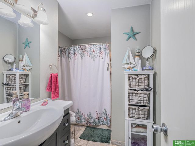 1903 Missouri Avenue, Omaha, NE 68107