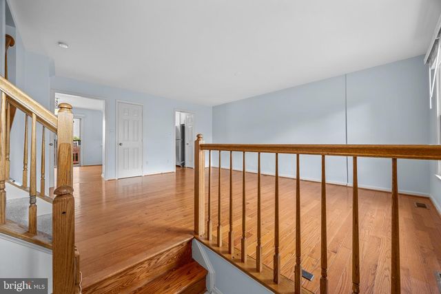 14720 GROBIE POND LN, Centreville, VA 20120