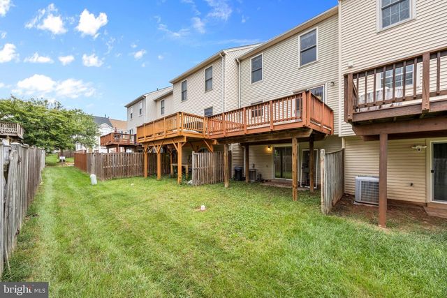 14720 GROBIE POND LN, Centreville, VA 20120