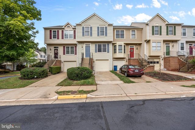 14720 GROBIE POND LN, Centreville, VA 20120