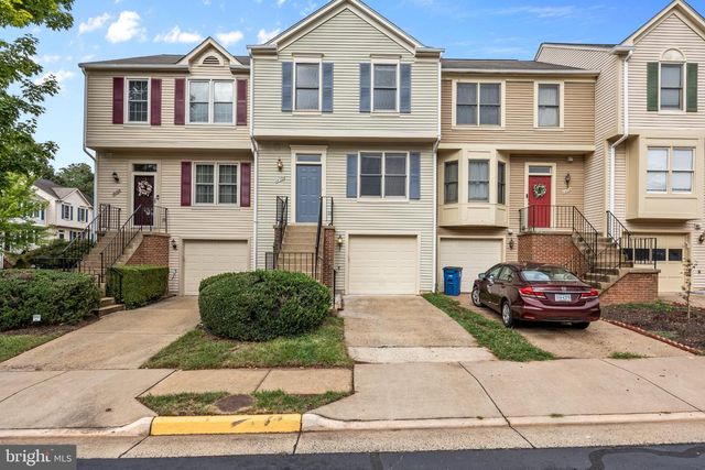 14720 GROBIE POND LN, Centreville, VA 20120