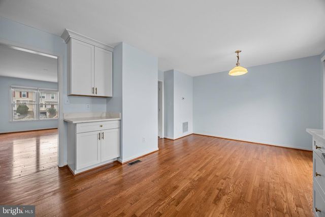 14720 GROBIE POND LN, Centreville, VA 20120