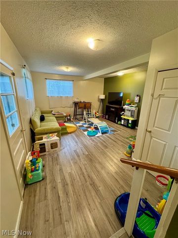 2407 Hanvey Avenue, Belpre, OH 45714