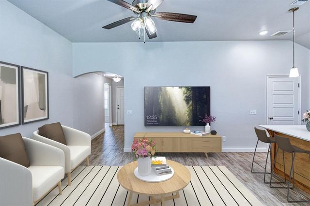 12613 NW 4th Street, Yukon, OK 73099