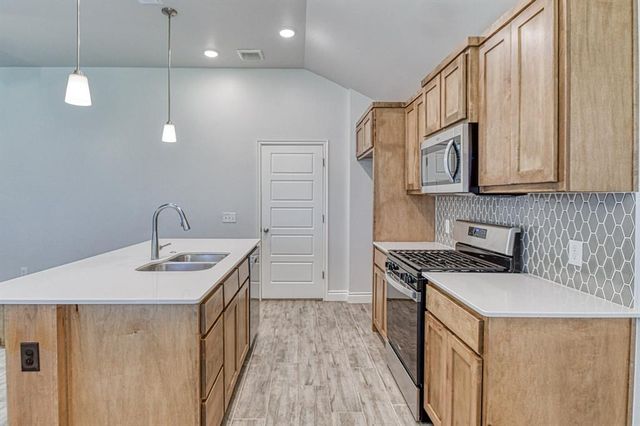 12613 NW 4th Street, Yukon, OK 73099