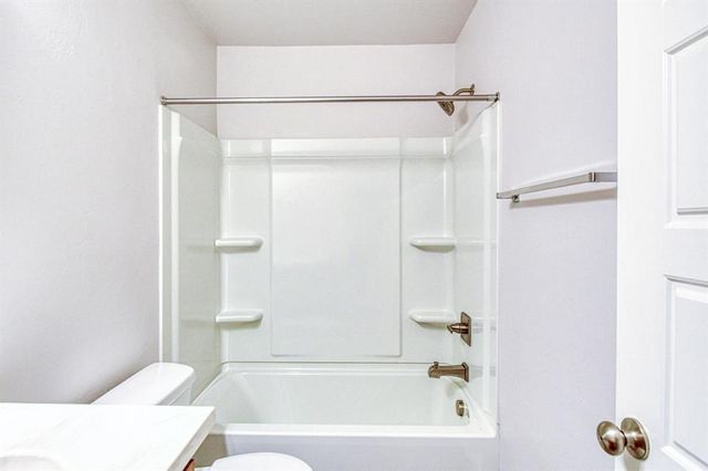 12613 NW 4th Street, Yukon, OK 73099