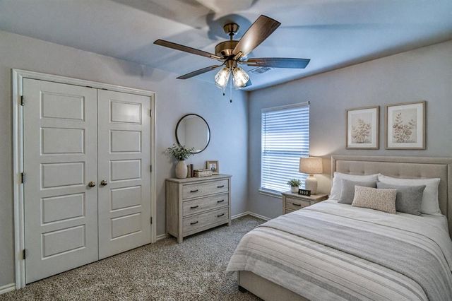 12613 NW 4th Street, Yukon, OK 73099