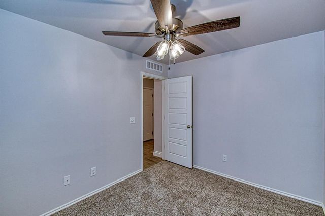 12613 NW 4th Street, Yukon, OK 73099