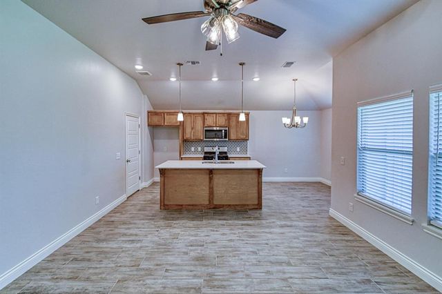 12613 NW 4th Street, Yukon, OK 73099