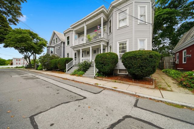 12 May St B, Salem, MA 01970