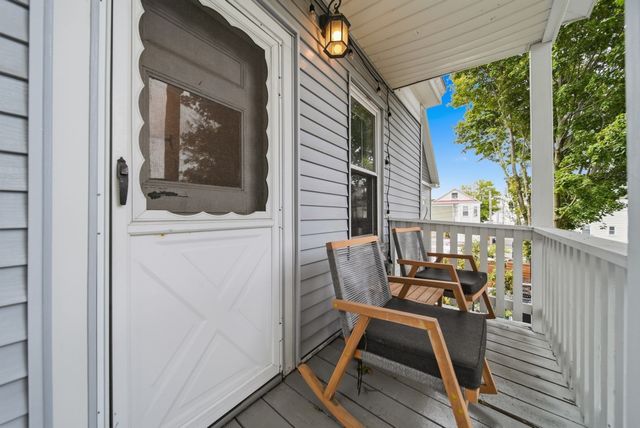 12 May St B, Salem, MA 01970