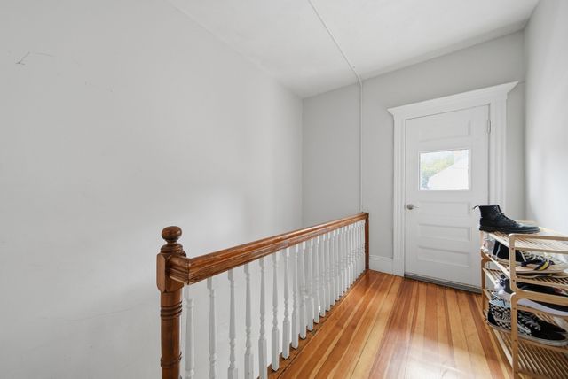 12 May St B, Salem, MA 01970