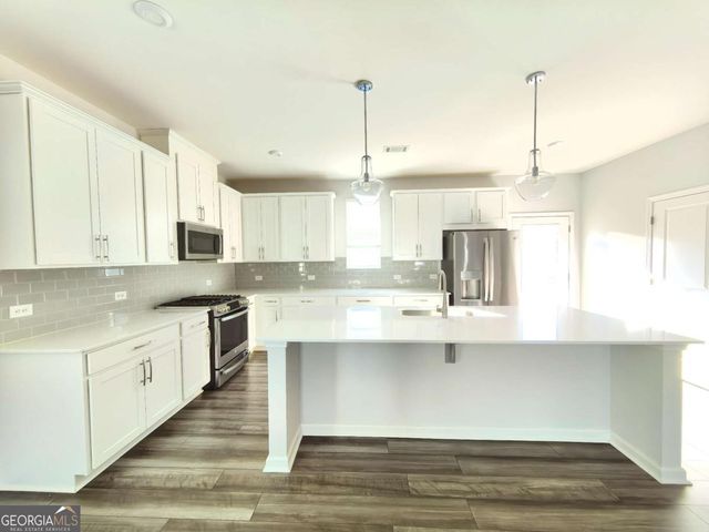 2400 Whistler Way NE, Lawrenceville, GA 30043