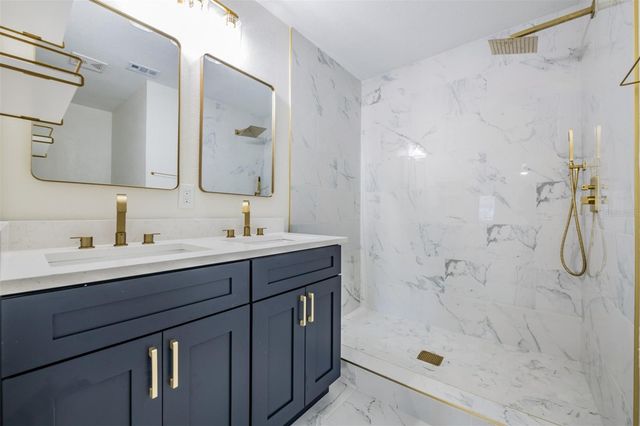 4323 S LOIS AVENUE, Tampa, FL 33611