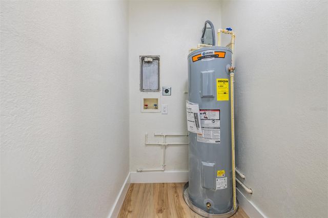 4323 S LOIS AVENUE, Tampa, FL 33611