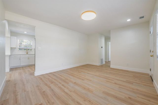 4323 S LOIS AVENUE, Tampa, FL 33611