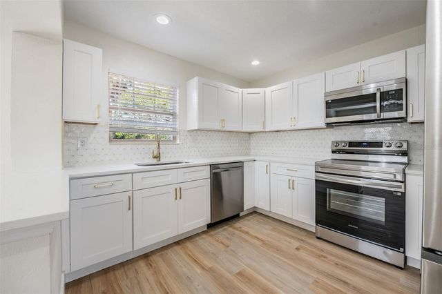 4323 S LOIS AVENUE, Tampa, FL 33611