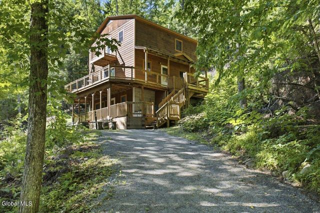 1487 River Road, Thurman, NY 12885