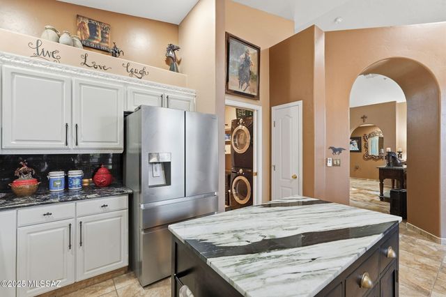 3461 S Abrego Drive, Green Valley, AZ 85614