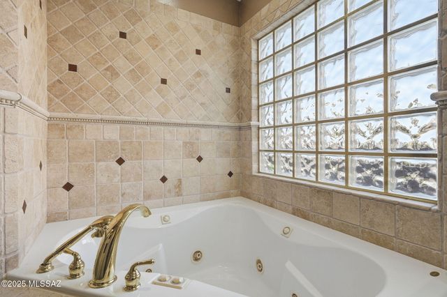 3461 S Abrego Drive, Green Valley, AZ 85614