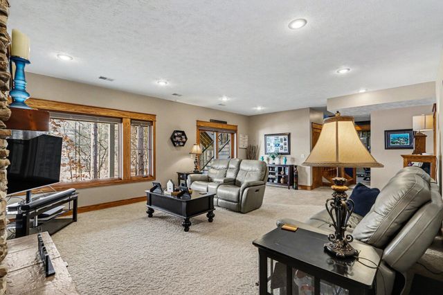 12294 Cranes Avenue, Richland, MI 49083