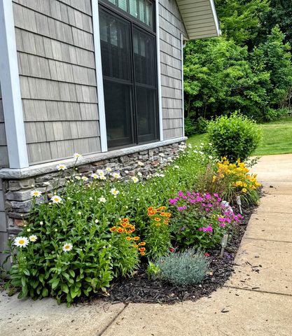 12294 Cranes Avenue, Richland, MI 49083