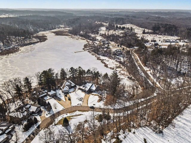 12294 Cranes Avenue, Richland, MI 49083