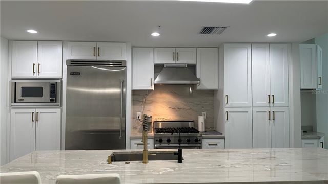 1120 E KENNEDY BOULEVARD 926, Tampa, FL 33602