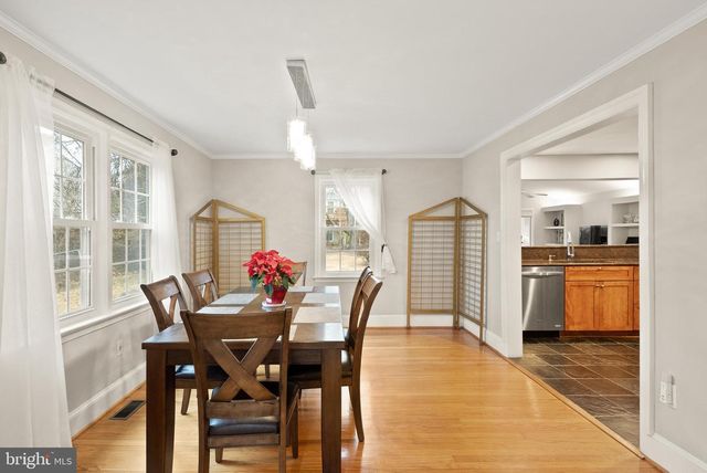 2928 HUNTER RD, Fairfax, VA 22031