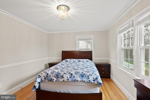 2928 HUNTER RD, Fairfax, VA 22031