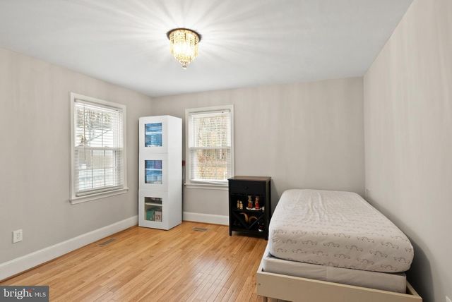 2928 HUNTER RD, Fairfax, VA 22031