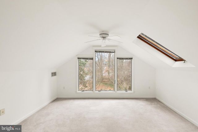 2928 HUNTER RD, Fairfax, VA 22031