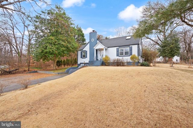 2928 HUNTER RD, Fairfax, VA 22031