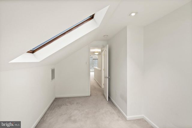 2928 HUNTER RD, Fairfax, VA 22031