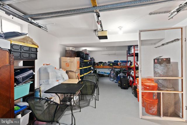 2928 HUNTER RD, Fairfax, VA 22031