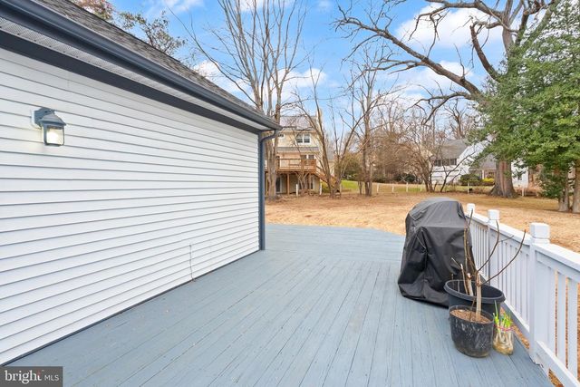 2928 HUNTER RD, Fairfax, VA 22031