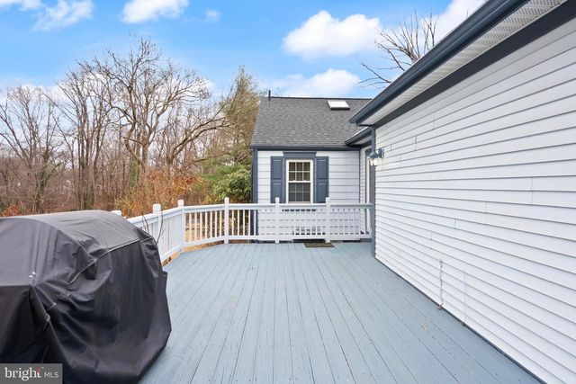 2928 HUNTER RD, Fairfax, VA 22031