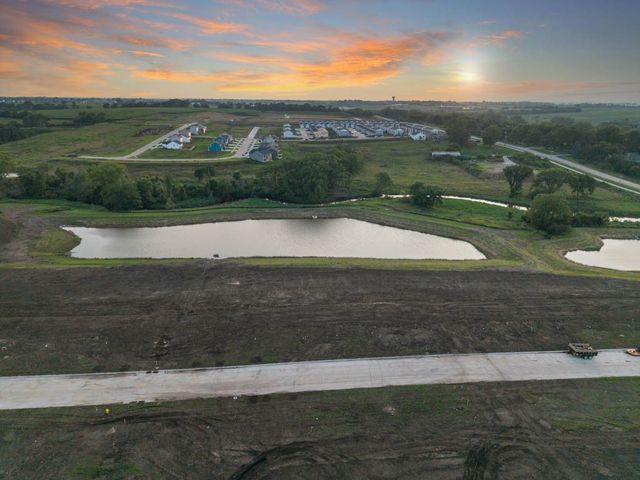 2915 Clearwater Drive, Norwalk, IA 50211