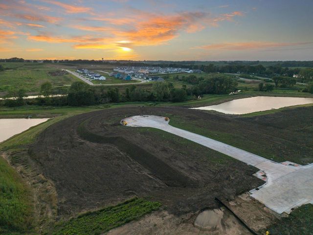 2915 Clearwater Drive, Norwalk, IA 50211