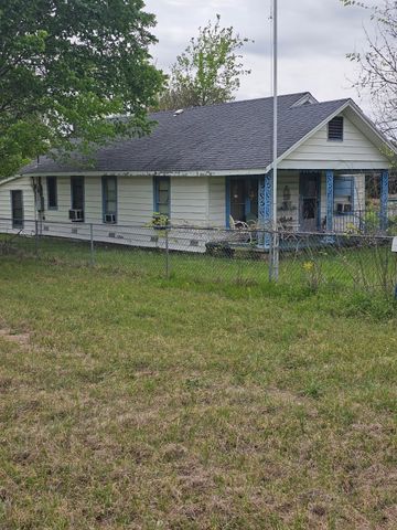 7247 County Road 4334, Larue, TX 75770