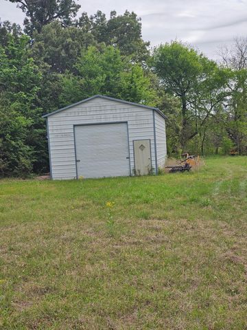 7247 County Road 4334, Larue, TX 75770