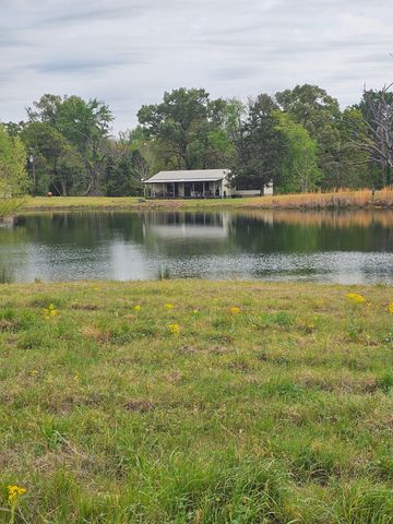 7247 County Road 4334, Larue, TX 75770