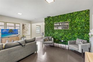 755 NW 43rd St ., Miami, FL 33127