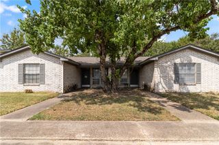 1527 Hillside Drive CS, College Station, TX 77845