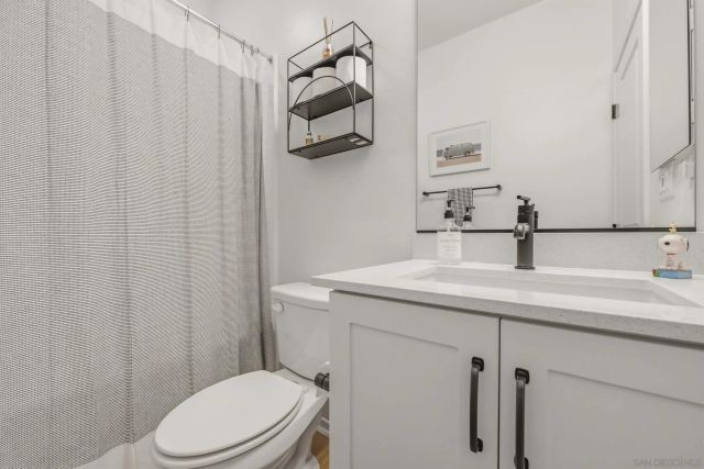 433 Jupiter GLN, Escondido, CA 92025