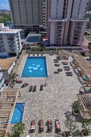 445 Seaside Avenue 1815, Honolulu, HI 96815